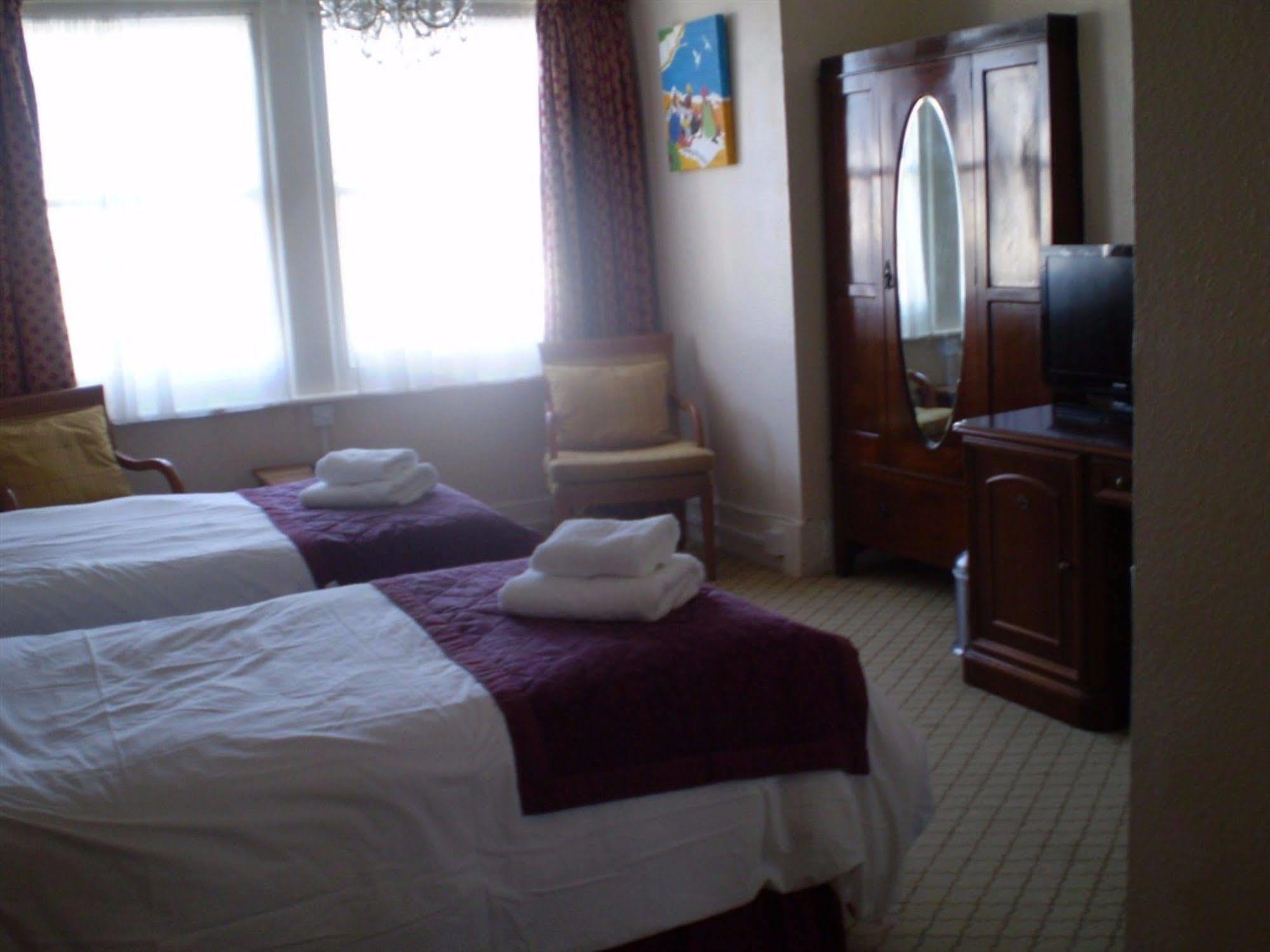 Park View Hotel Истборн Екстериор снимка