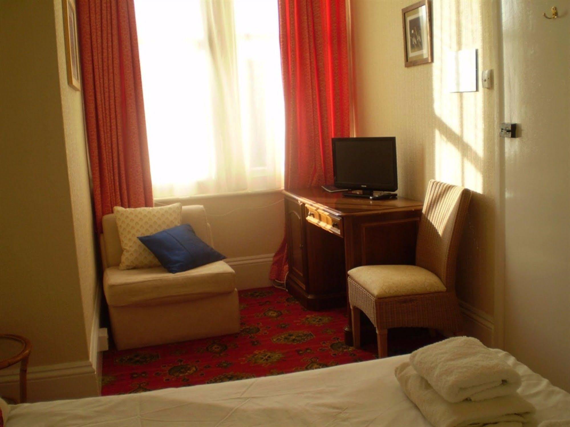 Park View Hotel Истборн Екстериор снимка